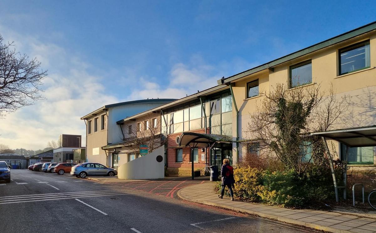 Amu Rcht Poynton Bradbury Architects | RCHT Clinical Oncology Centre